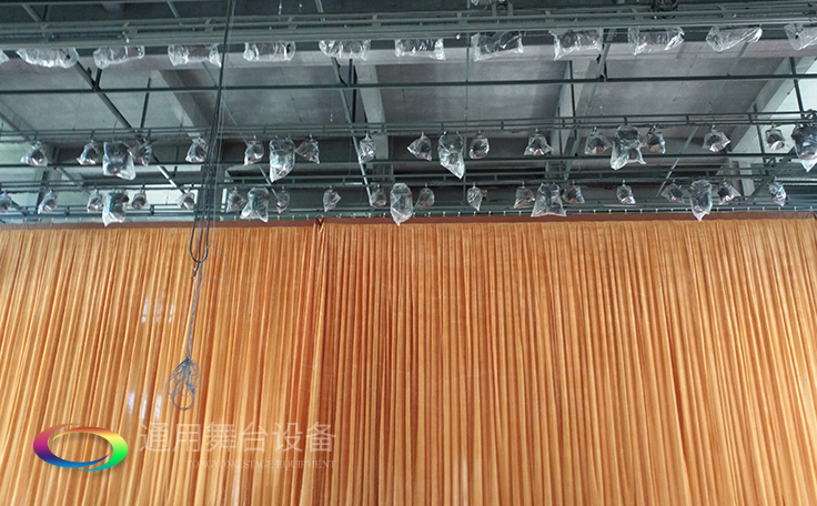 深圳濱海旅游度假區(qū)kaisa金沙灣雪域廣場舞臺阻燃幕布、舞臺燈光等項目！促進旅游、文化融合發(fā)展，帶動服務產業(yè)整體轉型升級！